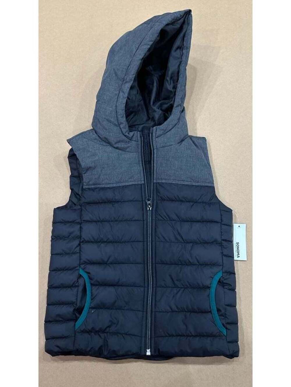 NEW Sonoma Vest with Hood black and grey size 7